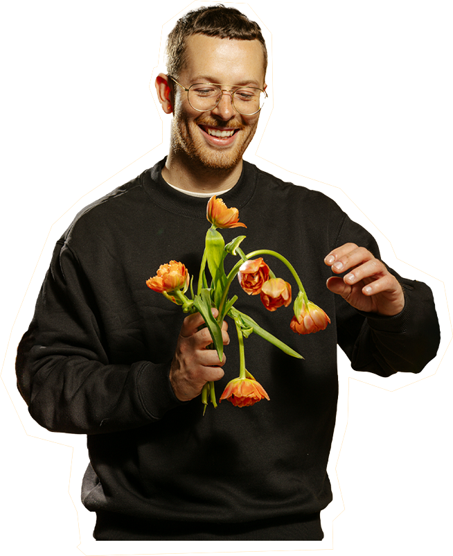 yannick de la peche mit Blumen